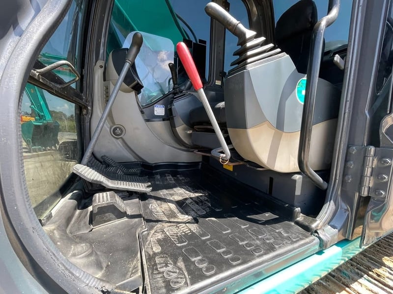 SK135-YY05 เก่านอก รถสวยเดิม แอร์เย็น