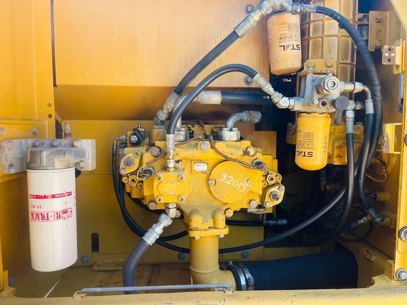 CAT312D2 เก่าญี่ปุ่น เล่มทะเบียน มือเดียวป้ายแดง 