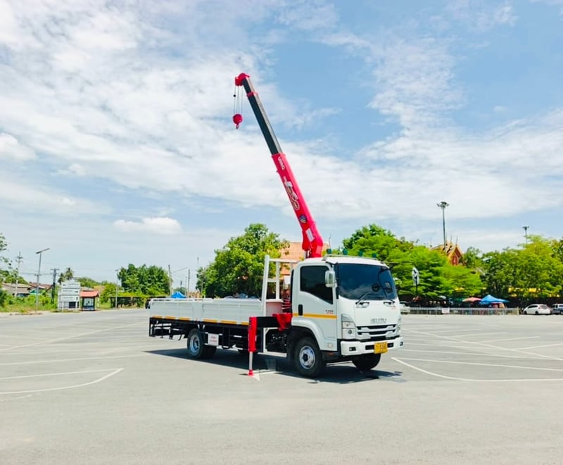 เข้าใหม่❗️ISUZU NEW FRR210 MT  ติดเครน 3 ตัน