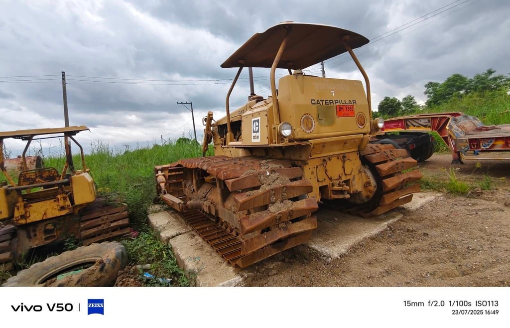 แทร็กเตอร์ D5B เล่มทะเบียน เครื่อง 10Z ไดรเร็ก ตีนเป็ต แทร็กเตอร์ D5B เล่มทะเบียน เครื่อง 10Z ไดรเร็ก ตีนเป็ต