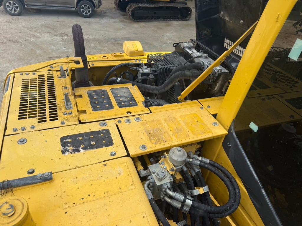 ไมล์ ชม.11,000❗️PC130-8 มีไลน์แย็ก ชุดแจ้งจำหน่าย ไมล์ ชม.11,000❗️PC130-8 มีไลน์แย็ก ชุดแจ้งจำหน่าย