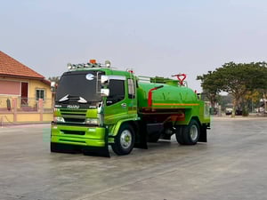 SUZU FTR 200 แรง 6ล้อทุกน้ำ แท็งก์จุ 6000 ลิตร  ไมล์ 13,565