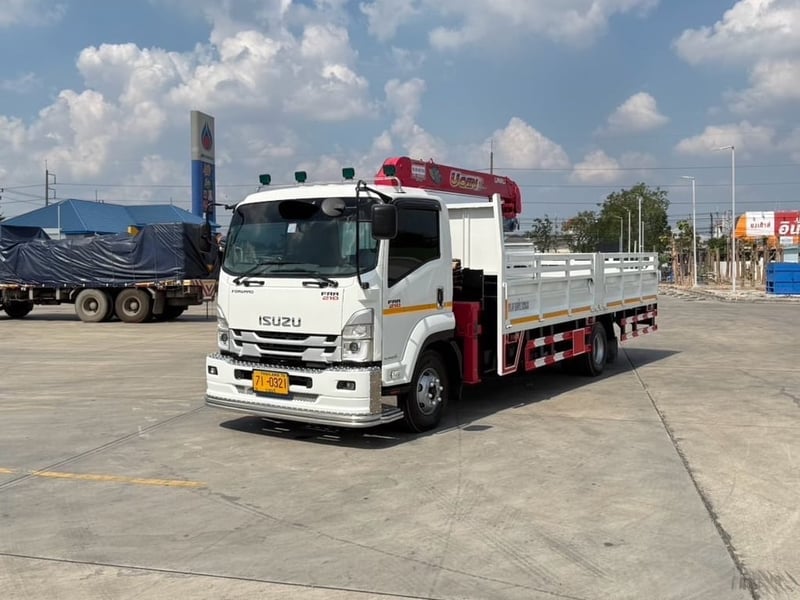 ไมล์ 84,526 ก.ม❗️ISUZU NEW FRR 210 ติดเครน 3 ตัน