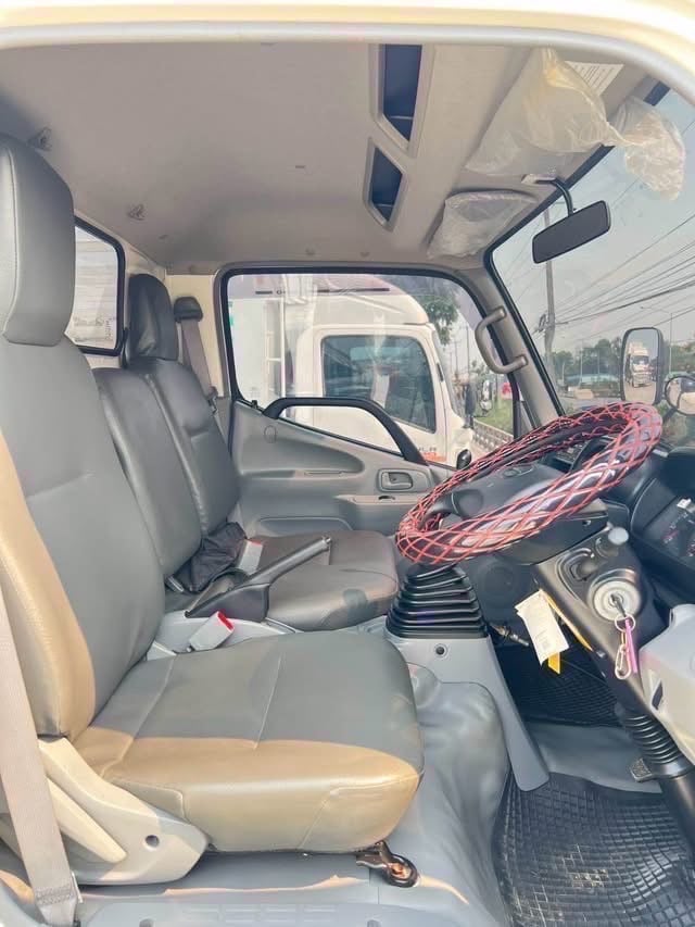 6ล้อดั้มพ์ HINO INNOVATOR 300 XZU600R 150 แรง