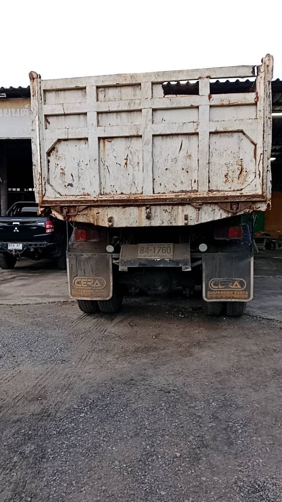 10ล้อดั้มพ์ มิซู 190 แรง  ปี 2545