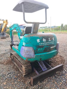 KOMATSU PC10-7 พร้อมใช้  เดิมๆทั้งคัน