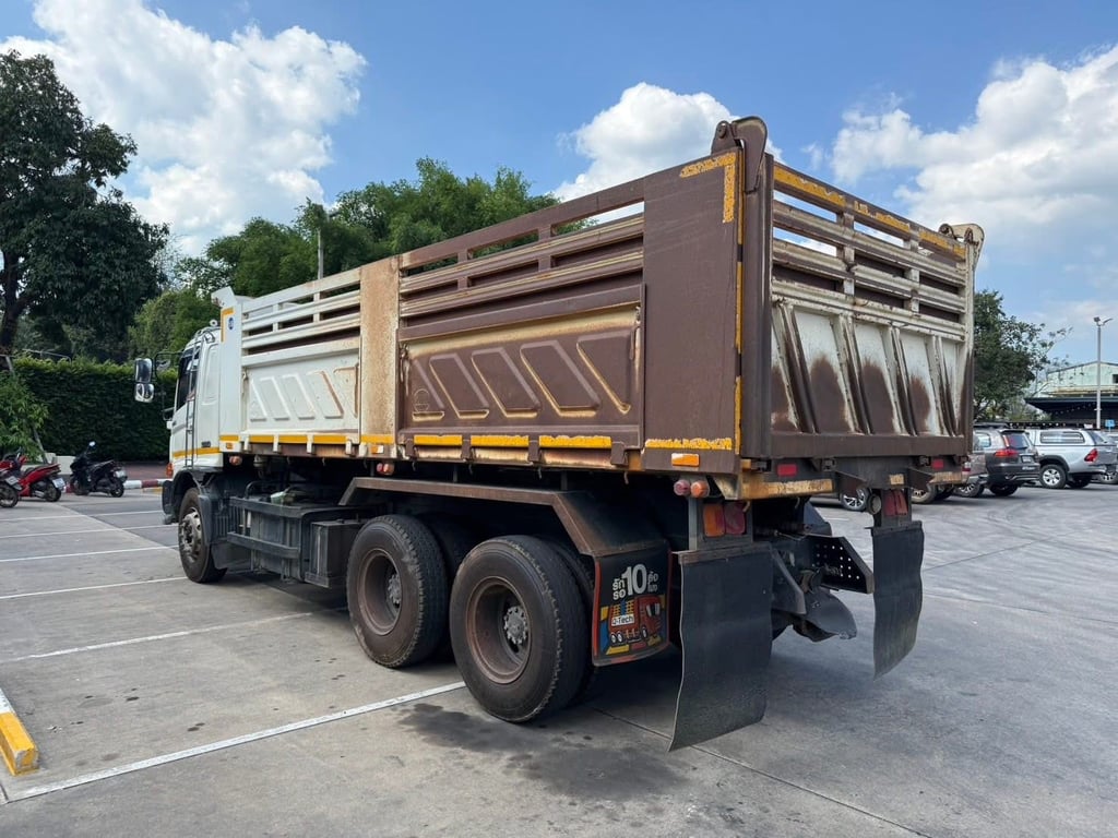 HINO FM1J 260 ปี 59 ไมล์ แท้ๆ  จะ หัวคัดซี จะ กะบะดั้มพ์