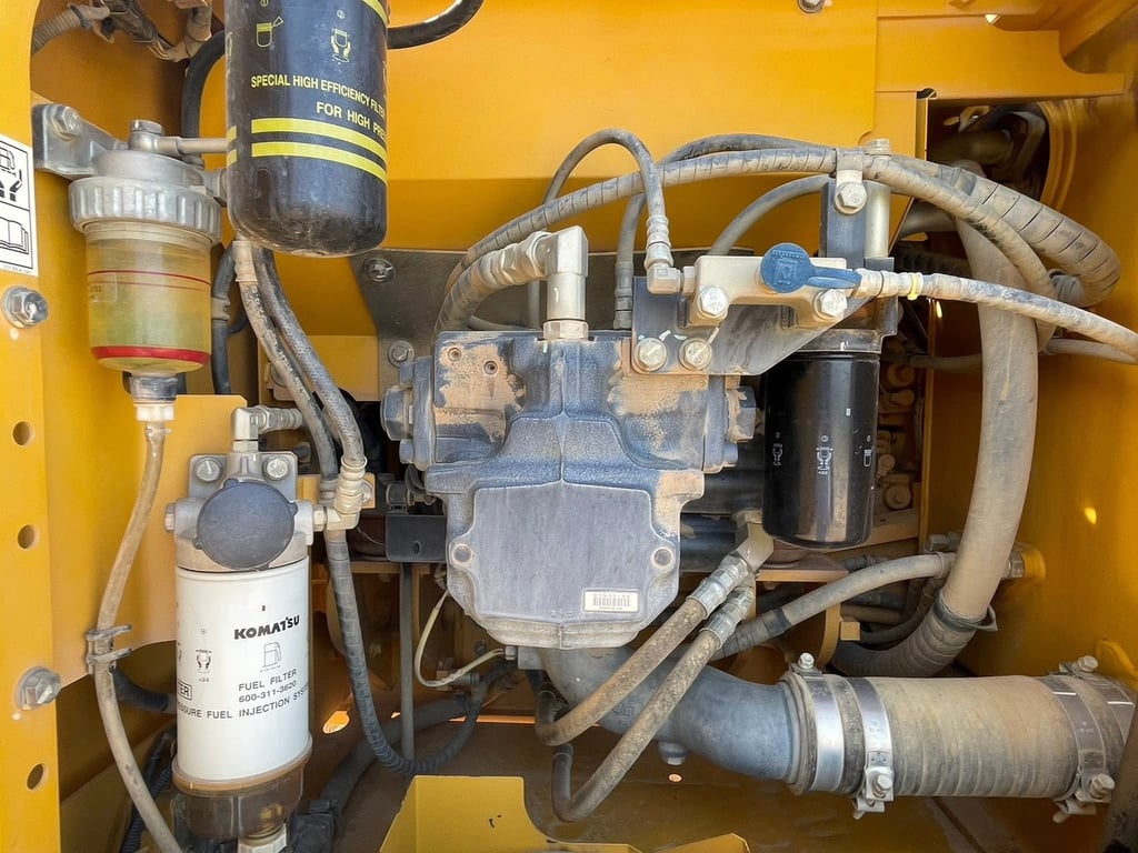 PC200MO-10CE ปี 2565 มือเดียว เช็คศูนย์ตลอด