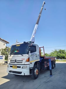 ติดเครน 5 ตัน สองเพลา HINO 380 4 ปอก 3 ชัก ยี่ห้อ TADANO ปี 2557 ติดเครน 5 ตัน สองเพลา HINO 380 4 ปอก 3 ชัก ยี่ห้อ TADANO ปี 2557