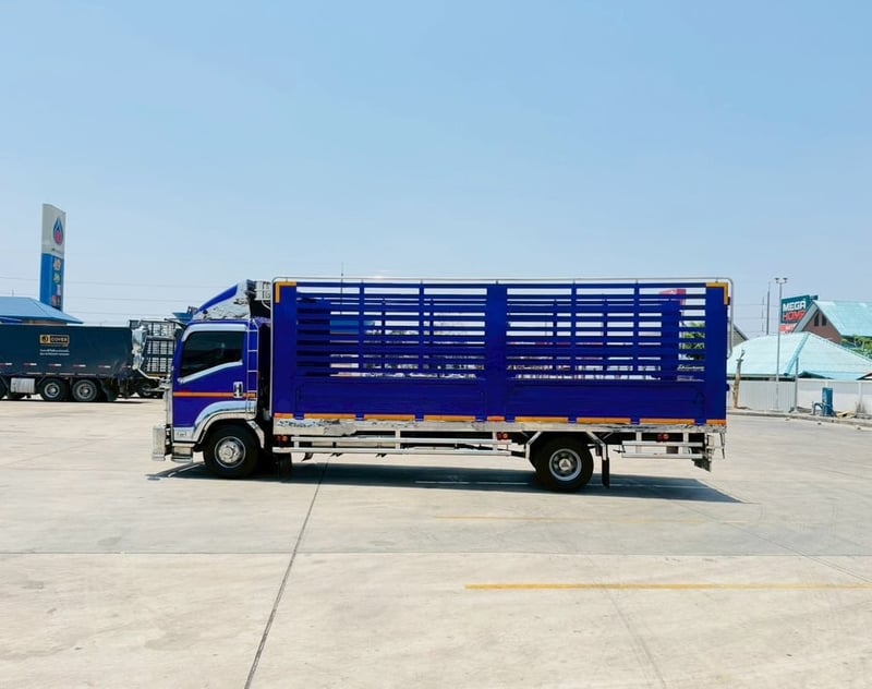 ISUZU NEW FRR 210 กะบะพร้อมคอก