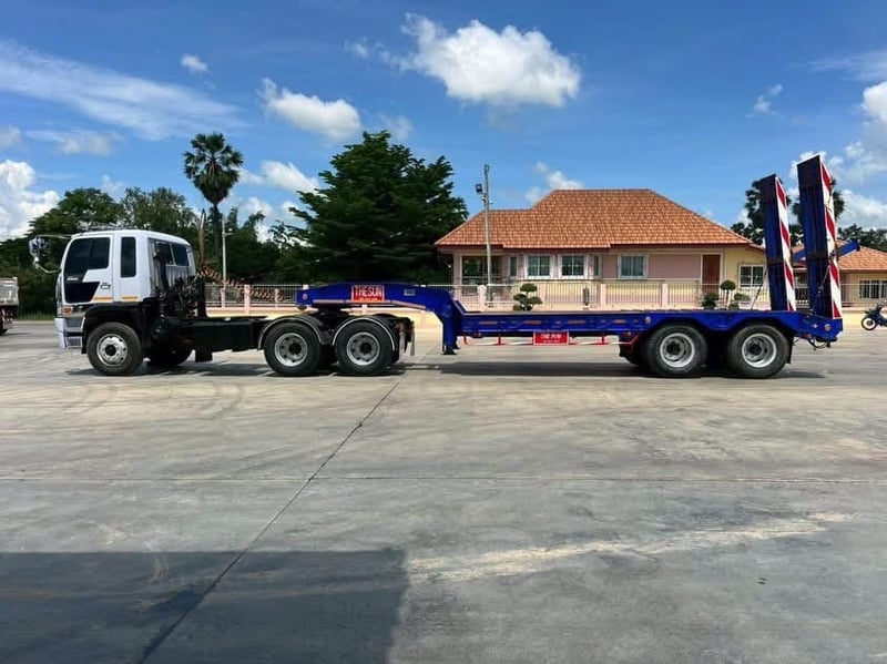 HINO FM2K 260 หัวพร้อมหางโรเบท สองเพลา HINO FM2K 260 หัวพร้อมหางโรเบท สองเพลา