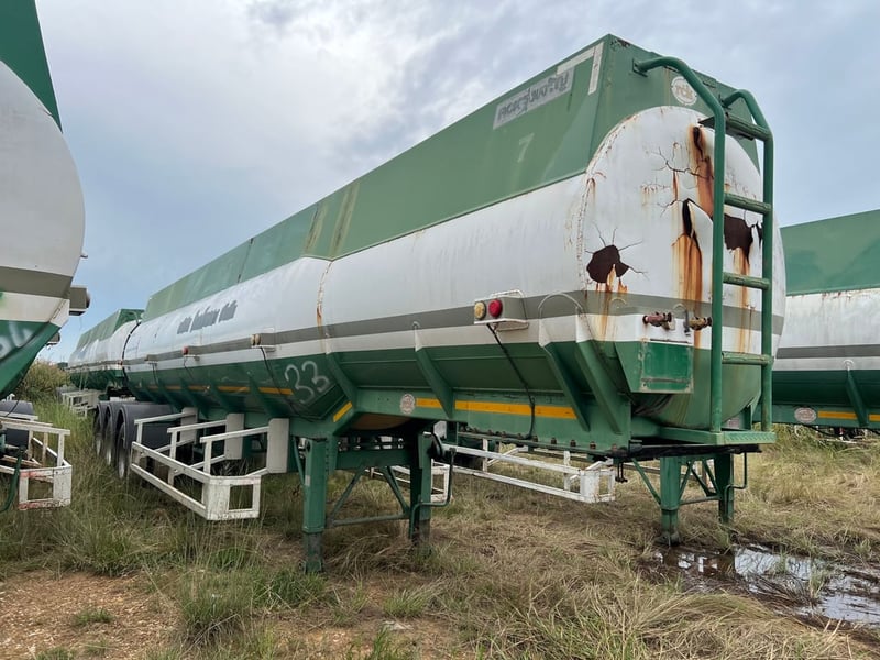 ขายหางแท็ง สามเพลา บรรทุกกากน้ำตาน ขายหางแท็ง สามเพลา บรรทุกกากน้ำตาน