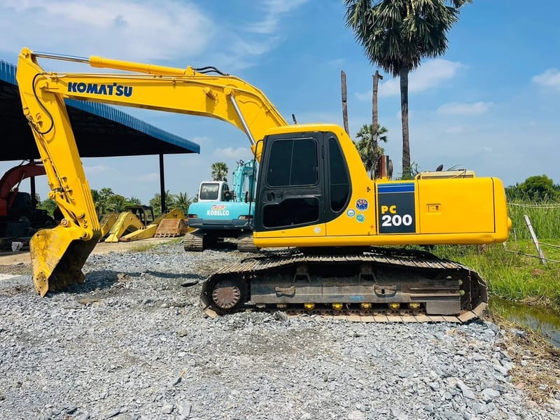 PC200-6 ไฟฟ้าครบ คันเร่งออโต้ พร้อมลายแย็ก  แอร์เย็น