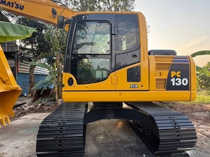 Komatsu PC 130-8 MO จอเหลืองกล้องหลัง Komatsu PC 130-8 MO จอเหลืองกล้องหลัง