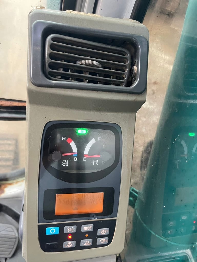 SK200-6YN10สุเปอร เดิมๆ เครื่องดี ปั๊มแห้ง เล่มทะเบียน SK200-6YN10สุเปอร เดิมๆ เครื่องดี ปั๊มแห้ง เล่มทะเบียน