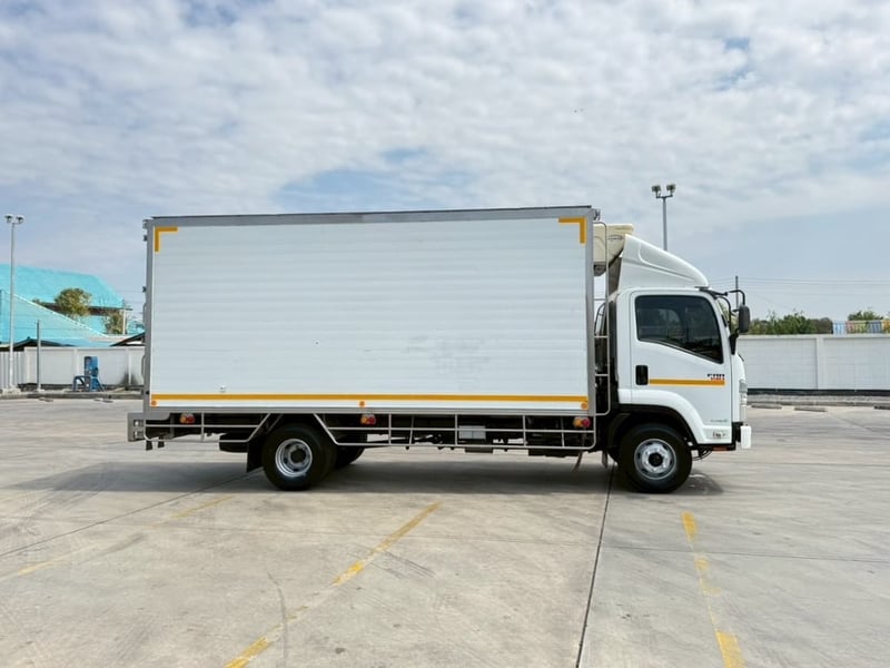 เข้าใหม่❗️ไมล์ 2 หมื่น❗️NEW FRR 190  ตู้เย็นติดลบ-20 องศา