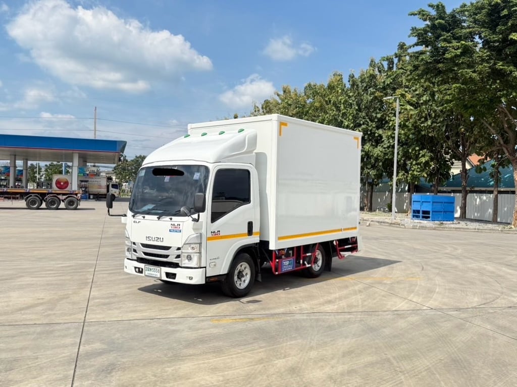 ไมล์ 30,649 กิโล❗️ISUZU NLR 130 แรง  4 ล้อตู้แห้ง ไมล์ 30,649 กิโล❗️ISUZU NLR 130 แรง  4 ล้อตู้แห้ง