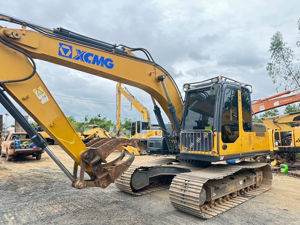 ไมล์ ชม 4500❗️XCMG. XE 135B เล่มทะเบียน อิฐ