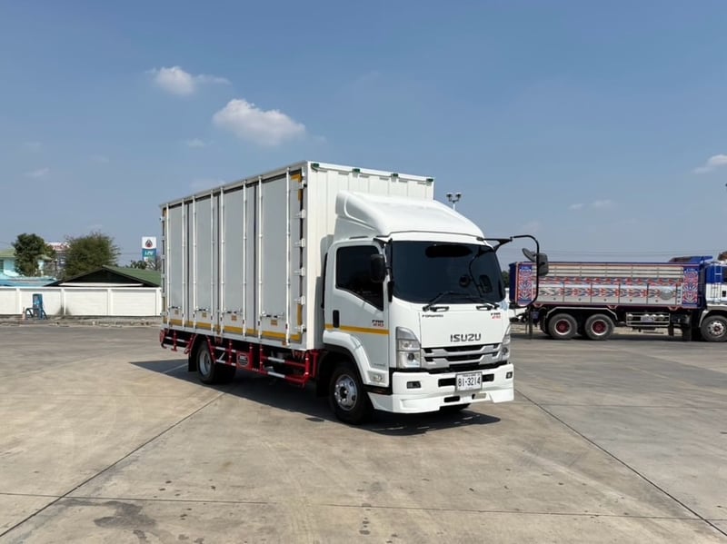 เข้าใหม่❗️ไมล์ 41,086❗️ISUZU NEW FRR 210 ตู้แห้ง 10 บาน เข้าใหม่❗️ไมล์ 41,086❗️ISUZU NEW FRR 210 ตู้แห้ง 10 บาน
