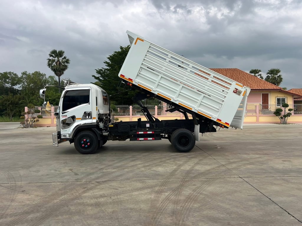 ไมล์ 69,553 กิโล❗️ISUZU FRR 210 ปี 2563 ดั้มพ์สามมิตร ไมล์ 69,553 กิโล❗️ISUZU FRR 210 ปี 2563 ดั้มพ์สามมิตร