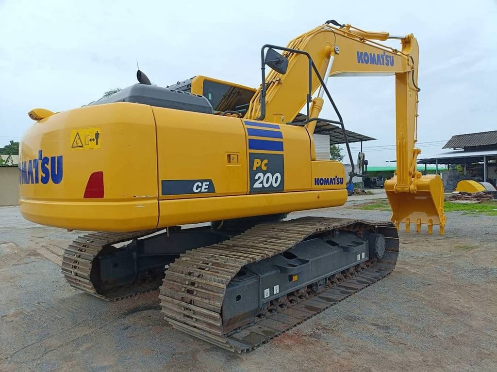 KOMATSU  PC200-10MO   ไมล์  900 ช.ม  PM7000 ช.ม