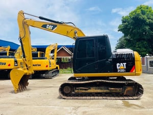 CAT313D2GC มือเดียว ป้ายแดง ปี 2562 ราคา