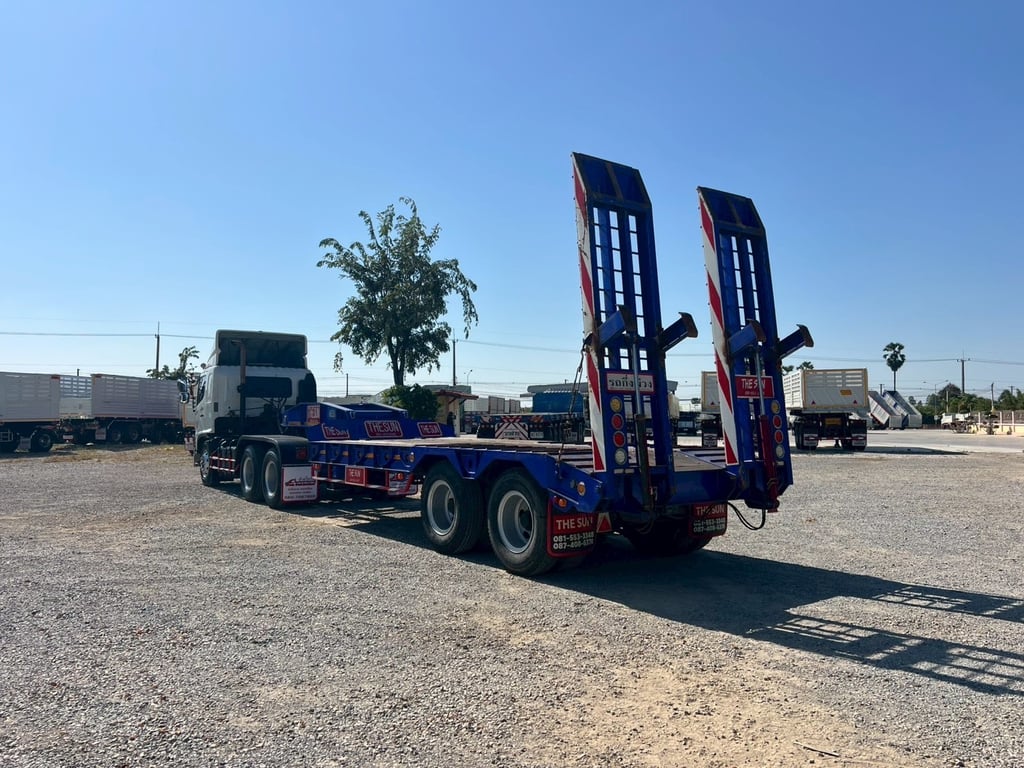 HINO FM1J 245 แรง หัวลากพร้อมหางโรเบท HINO FM1J 245 แรง หัวลากพร้อมหางโรเบท