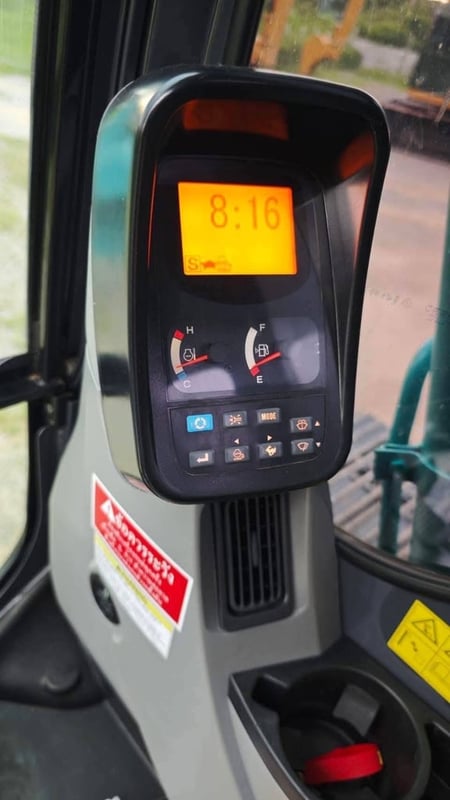 KOBELCO SK140LC-8 ไมล์ ช.ม 9000