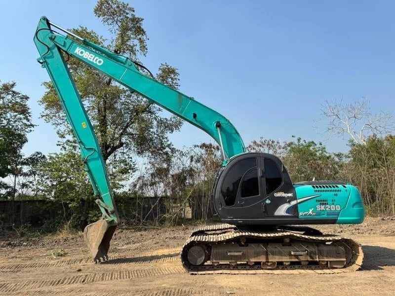 SK200-5 บูมยาว 16 เมตร ไฟฟ้าครบ  ระบบดี แอร์เย็น 