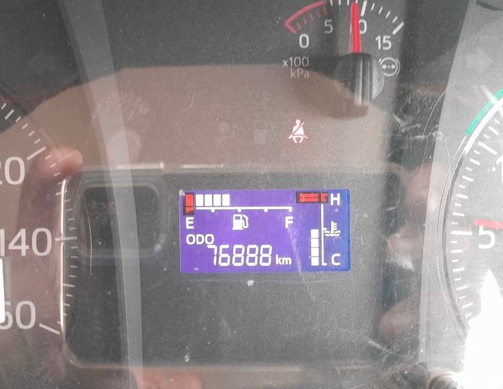 6ล้อดั้มพ์ NEW FC9J 210 แรง คอกเกษตร  กะบะยาว 5.40 เมตร  ไมล์ 76,888 กิโลเมตร