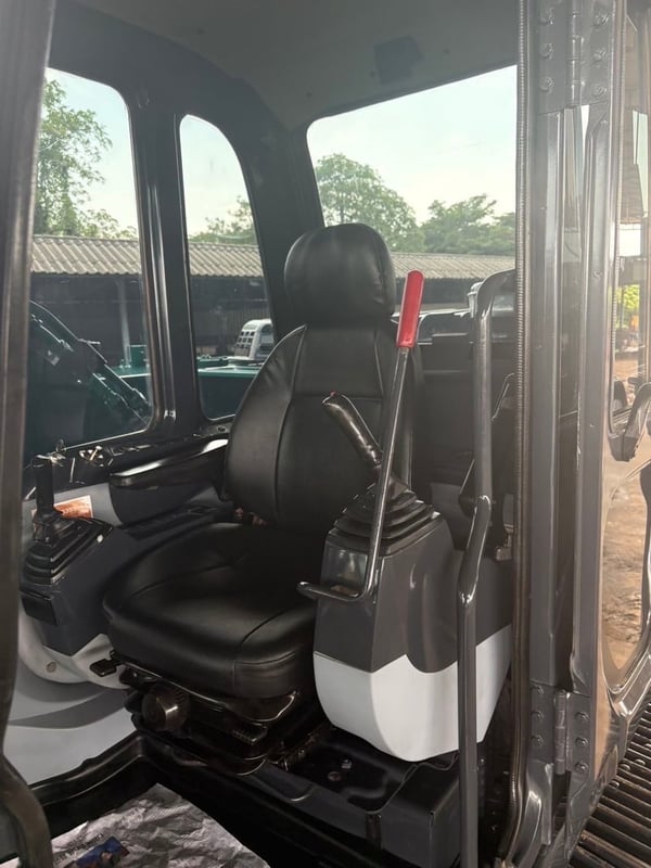 SK200 SUPER XM ไมล์ ช.ม 9800  ระบบเต็ม