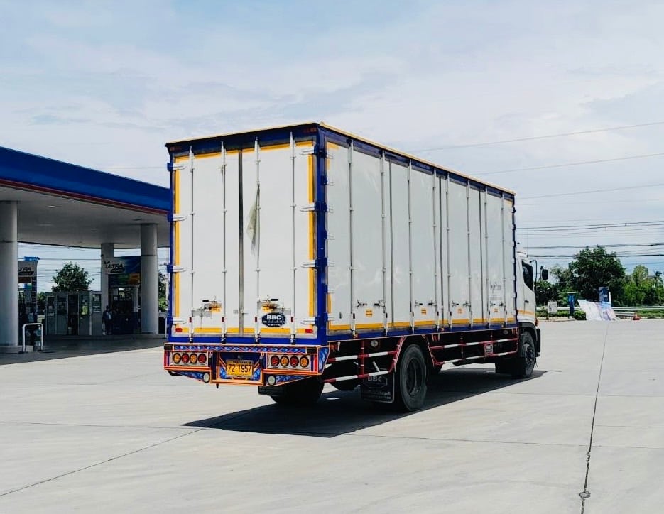HONO FG8J 240 ตู้แห้ง 10 บาน ยาวใน 774 เมตร
