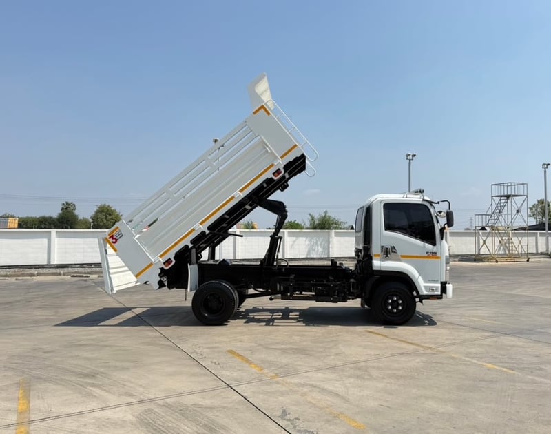 เข้าใหม่❗️เลขไมล์ 64,366 กิโลเมตร ISUZU NEW FRR 210 เข้าใหม่❗️เลขไมล์ 64,366 กิโลเมตร ISUZU NEW FRR 210