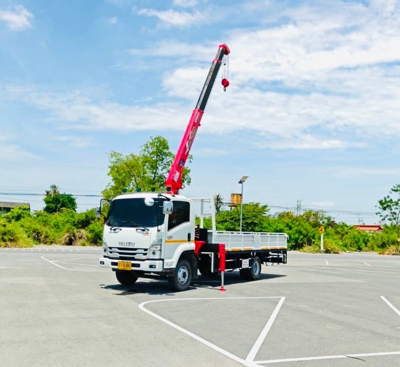 เข้าใหม่❗️ISUZU NEW FRR210 MT  ติดเครน 3 ตัน