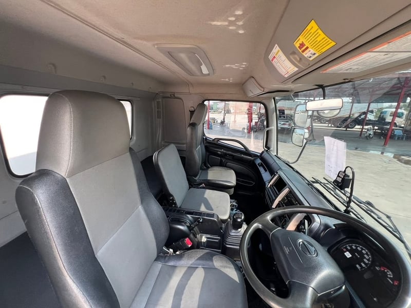 HINO FM8J 260 สองเพลา บรรทุกน้ำ 
