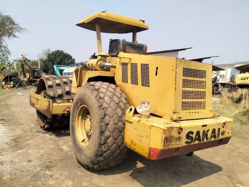 SAKAI SV 500 TF ขนาด 10 ตัน 2 เพลา SAKAI SV 500 TF ขนาด 10 ตัน 2 เพลา