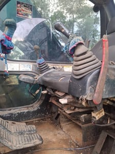 Kobelco Sk200-5 Super รถพร้อมใช้ Kobelco Sk200-5 Super รถพร้อมใช้