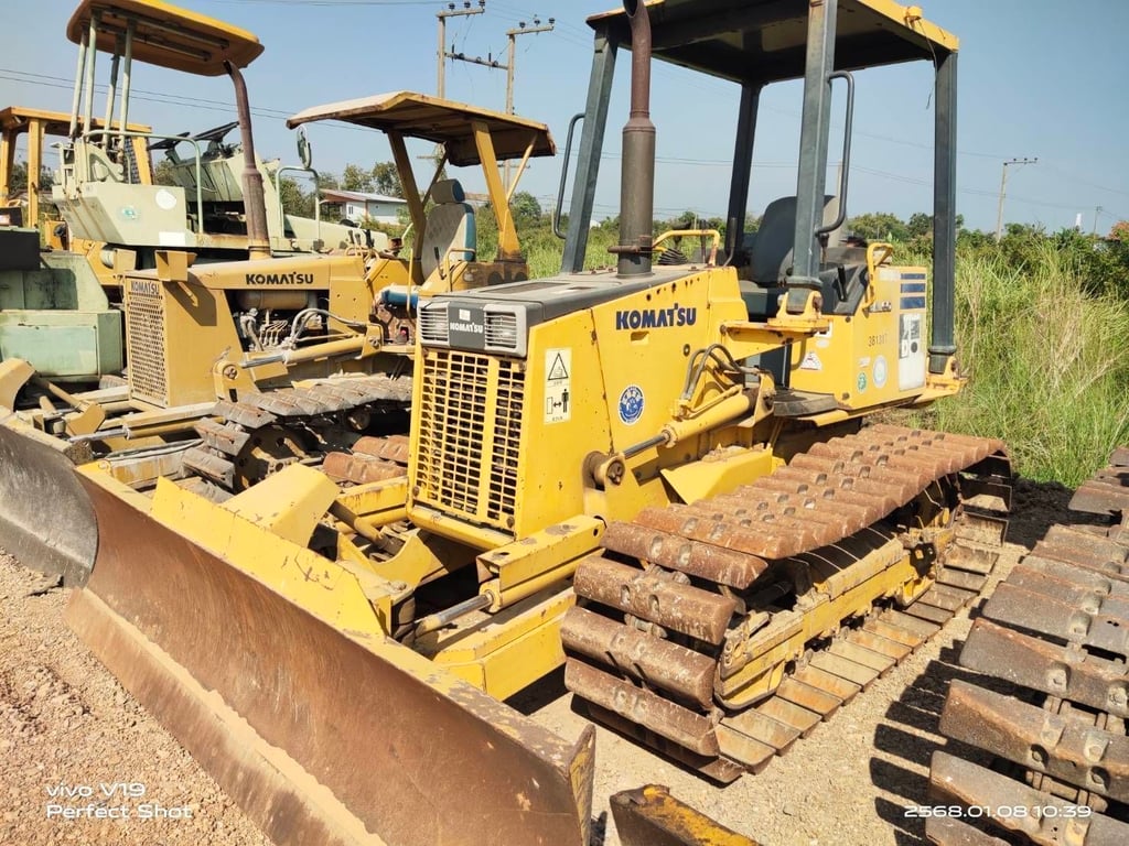  D21P-8 ยังไม่เคยใช้งานในเมีองไทย  ตัวล่าสุด  ( รถเก่านอก ) 