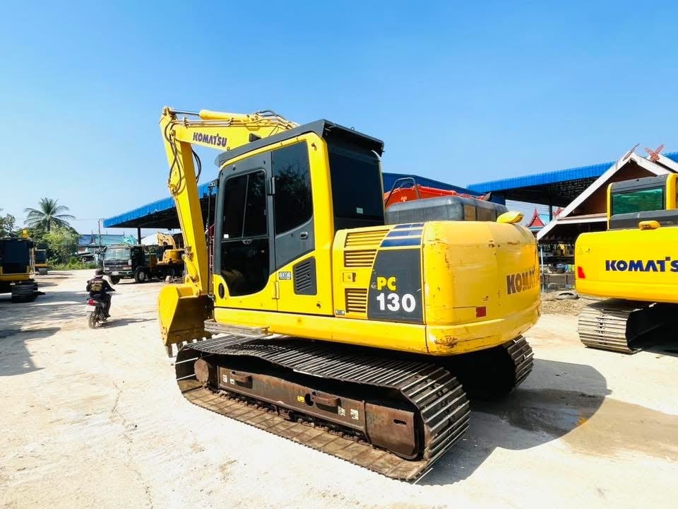 ไมล์ ชม 4,200 PC130-8 MO เล่มทะเบียน จอเหลือง