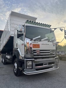 ISUZU FXZ 360 แรง ดั้มพ์คอกสูง  มีลำโพงลากลูกพ่วง