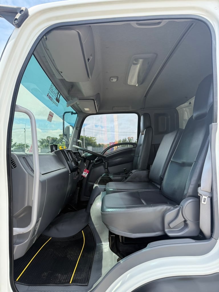 10 ล้อทุกน้ำ ISUZU FVM 240 คลัซซี MT ไมล์ 12,397 กิโล เพลาเดียว