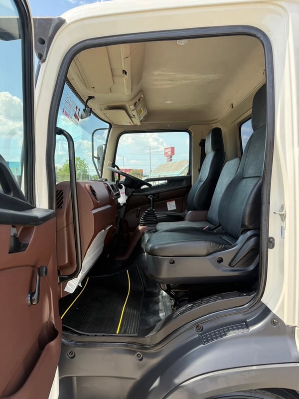 เข้าใหม่❗️HINO NEW FC9J 210 ติดเครน  ZR 503 ขนาด 5 ตัน
