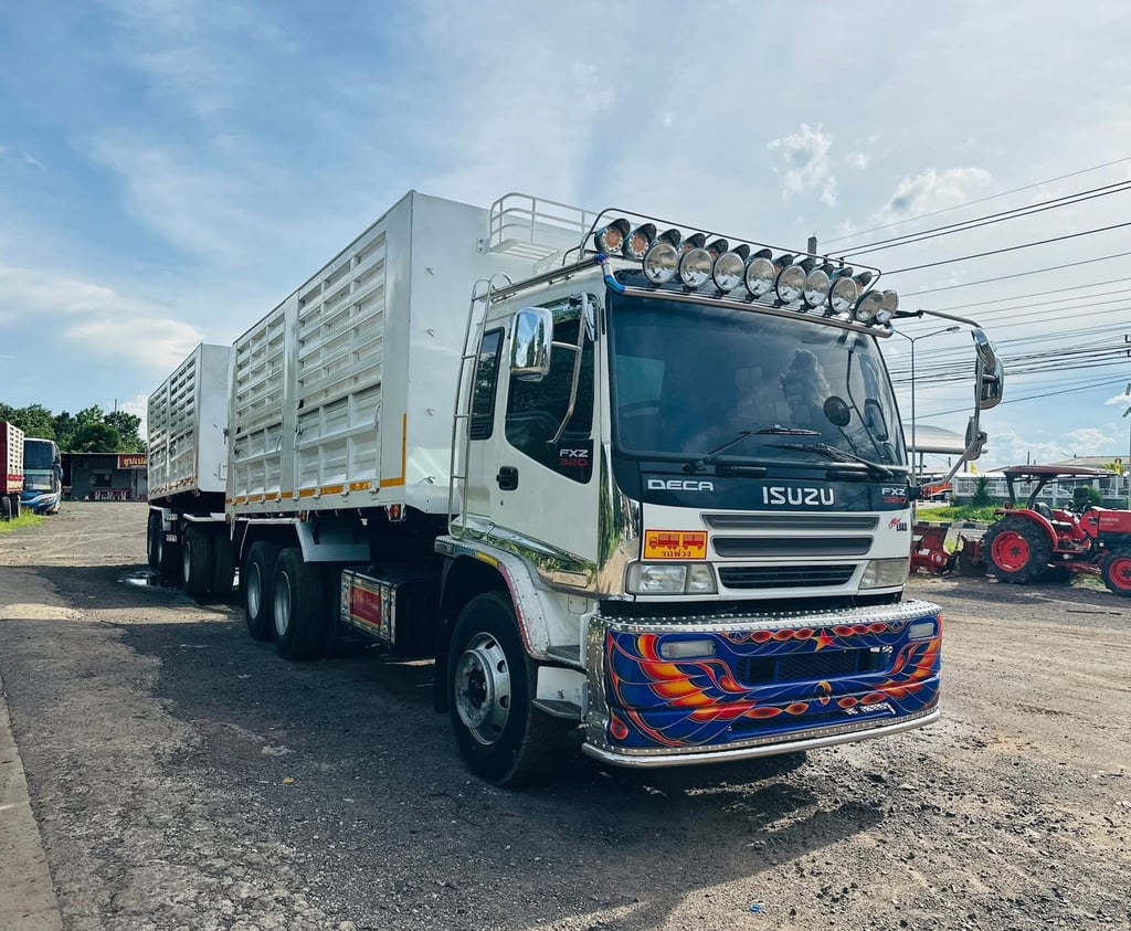 ISUZU 320 พ่วงแม่ลูกดั้มพ์เกษตร บรรทุก 30 ตันกว่า ปี 2550 ISUZU 320 พ่วงแม่ลูกดั้มพ์เกษตร บรรทุก 30 ตันกว่า ปี 2550