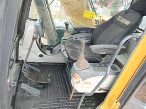 รถแบคโฮ XCMG XE215C ไมล์ ช.ม 5746