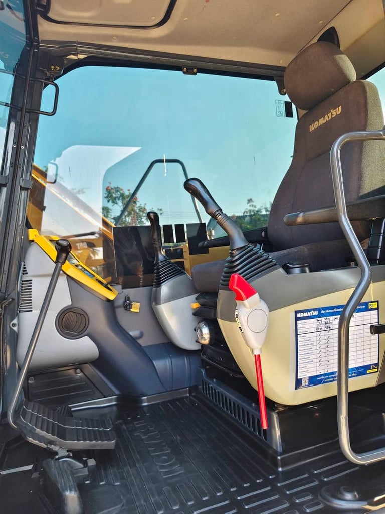 ไมล์ ชม.5,000 Komatsu PC130-10 pm 7000  รถสวย