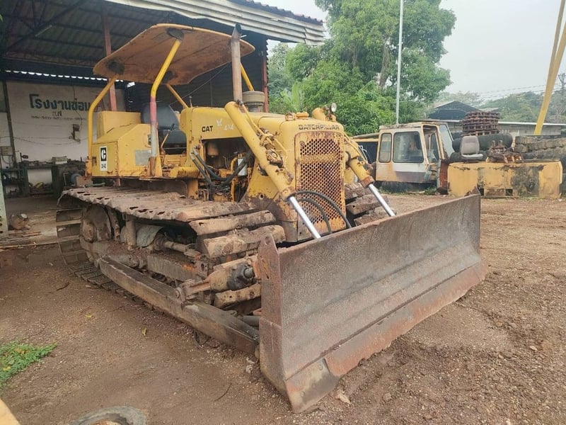 แทรกเตอร์ D4E ตีนเป็ต สภาพเดิมๆ