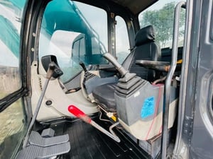 SK200-8YN11 ไฟ้ฟ้าครบ  ระบบดี 