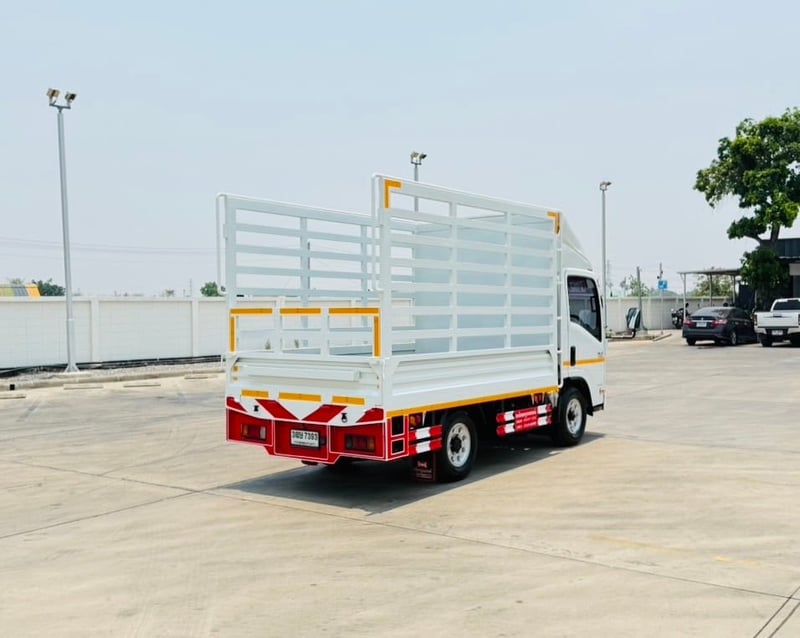 ISUZU NEW NLR 130 MT 4ล้อ  ป้ายไม่ติดเวลา