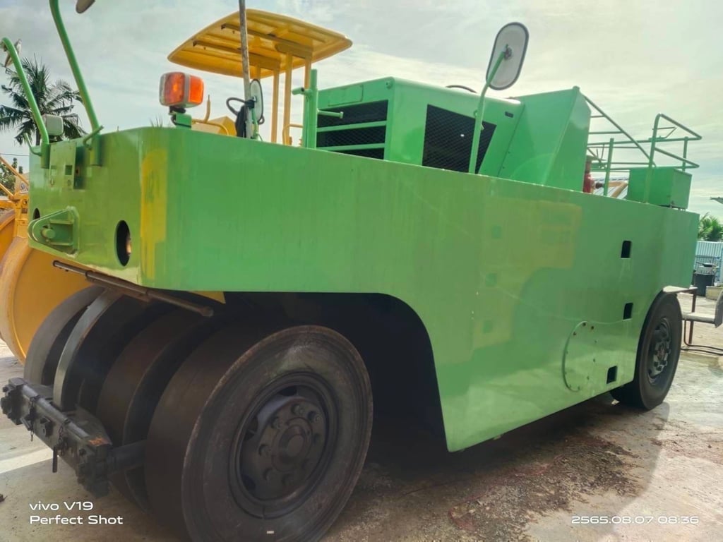 รถบทล้อยาง TS7409 SAKAI  เช็คช่อมเต็มระบบ  เครื่อง-ปั้ม-เกียร์-ระบบเบรก   พิกัด คลอง 7 ราคา 395.000.บาท 📞 094-653-6339 อิฐ รับซื้อ-ขาย-แลกเปลี่ยน-รถ?