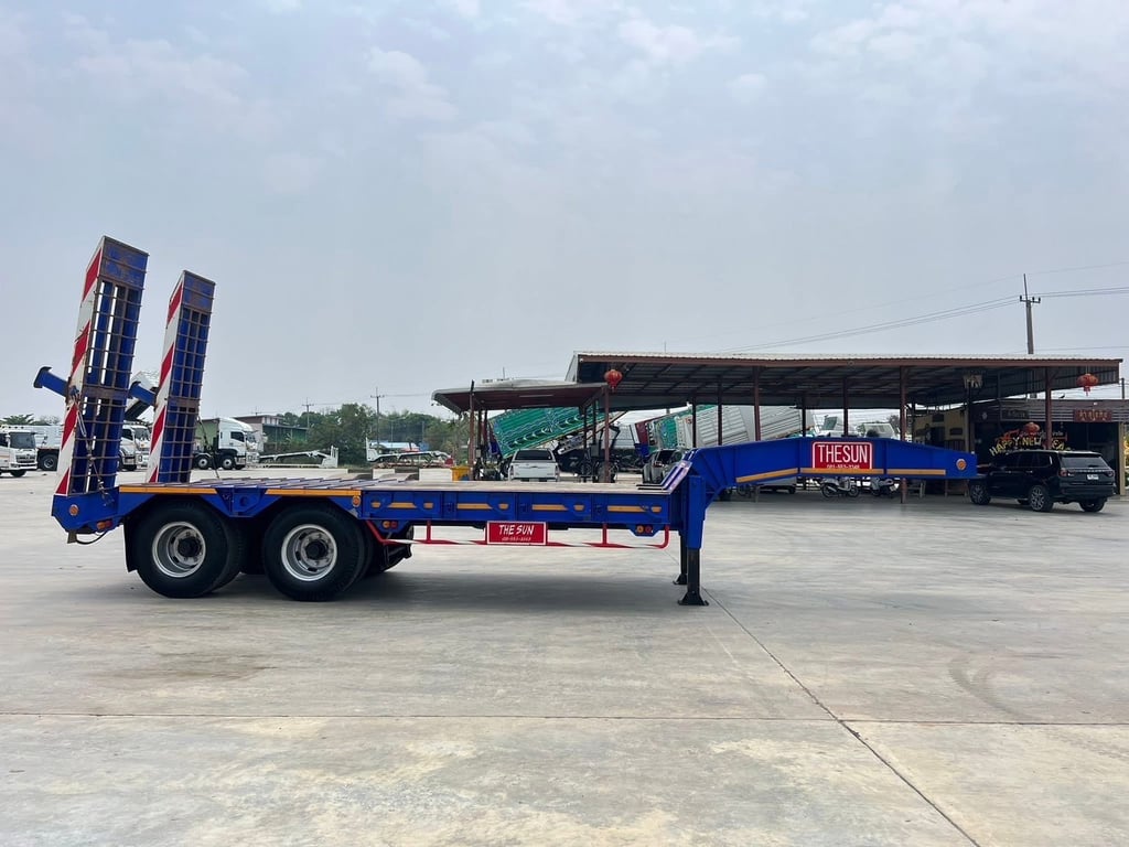 ขายหางโรเบท สองเพลา ยาว 9.00 เมตร  อู่ เดอะซัน ปี 2566